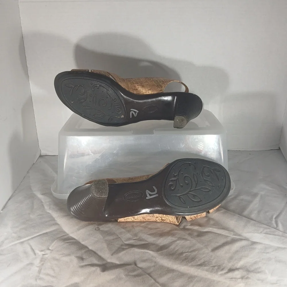 Laura Scott Bonnie Slingback Sandals 10M Tan Cork Texture Heel Coastal Boho Chic
